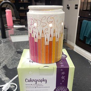 Colorgraphy Scentsy Warmer
